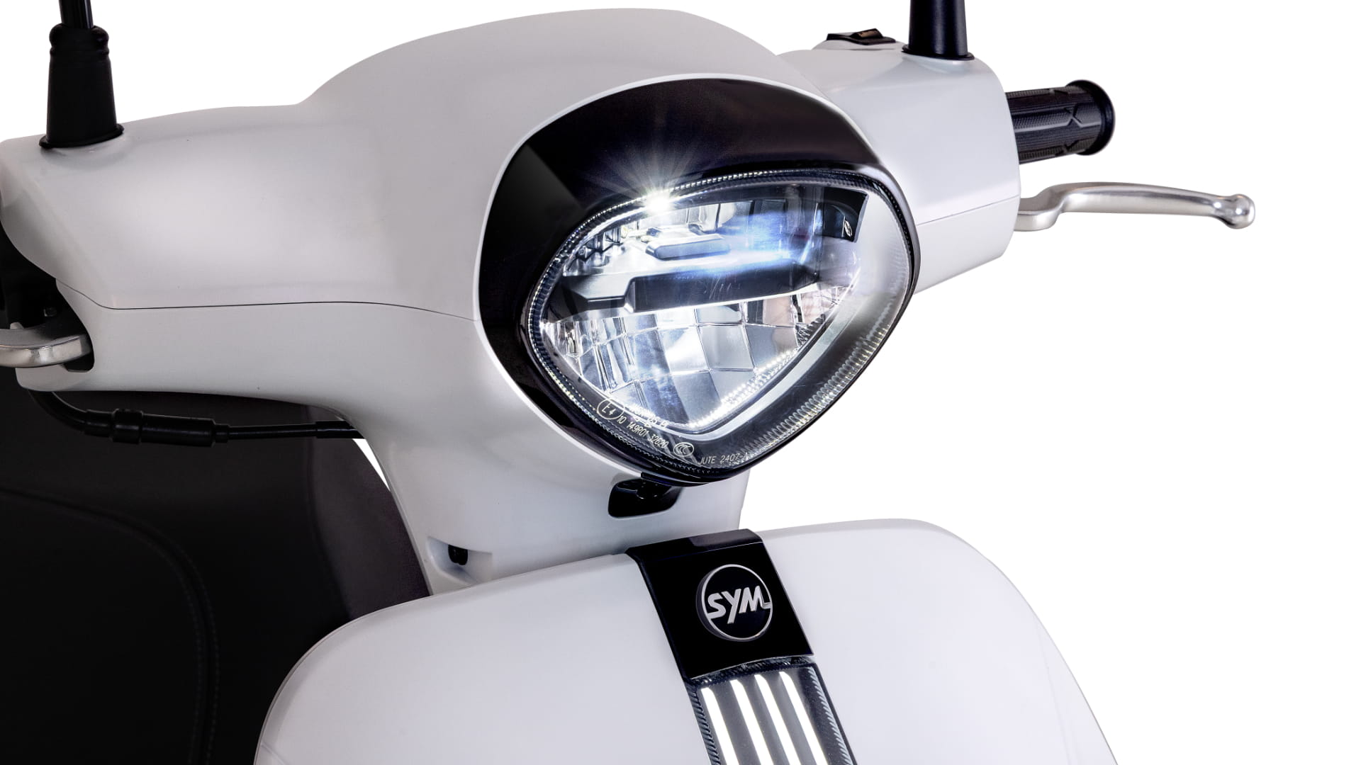 FIDDLE 125 LED-Scheinwerfer_1920x1080-min